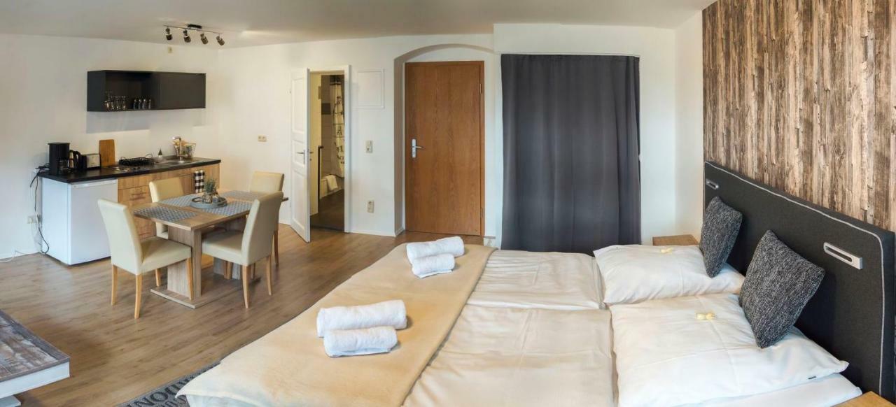 Pension Wielsch Герліц Екстер'єр фото